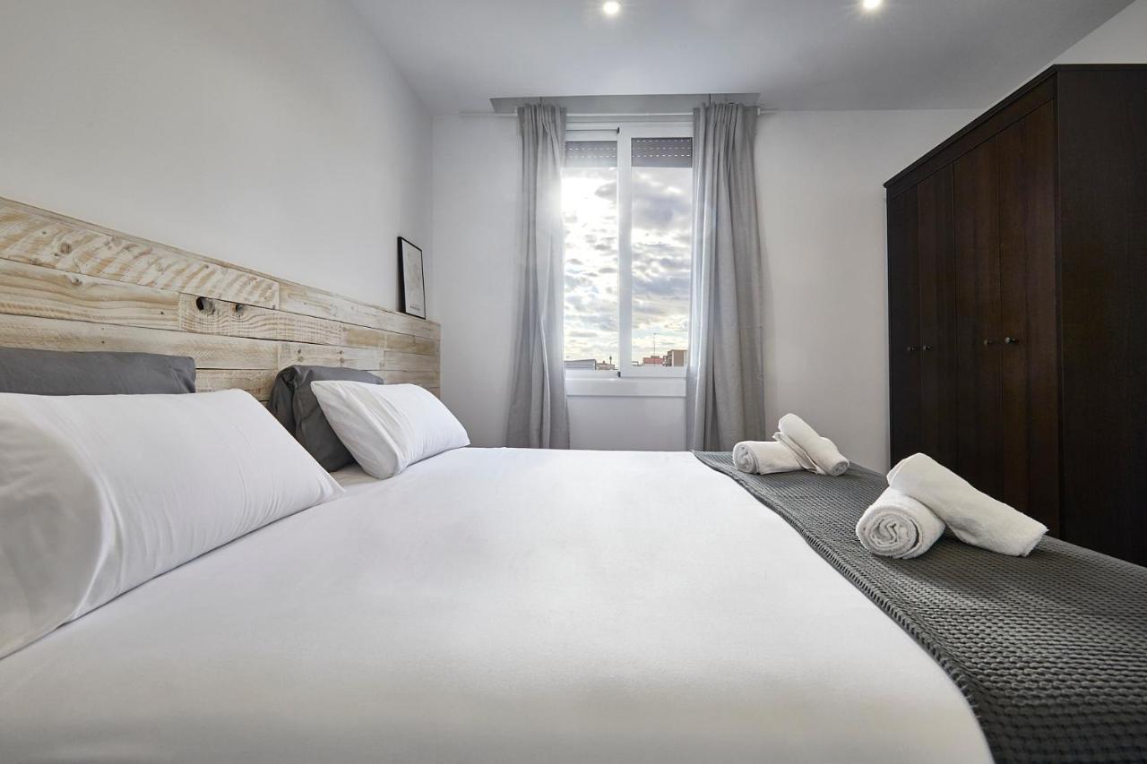 Bbarcelona Fira Superior Flats Leilighet Eksteriør bilde